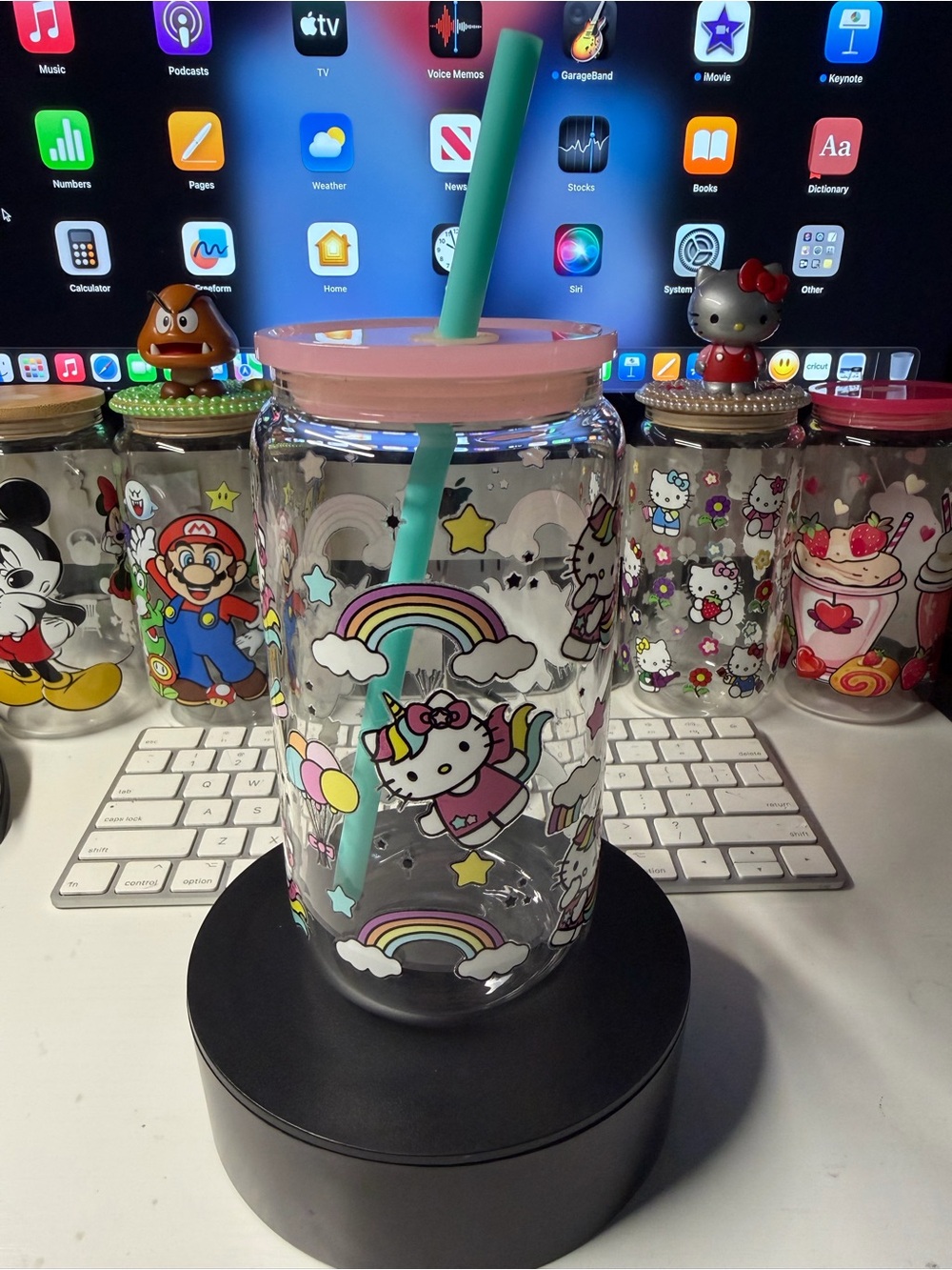 Hello Kitty 16oz Glass Tumbler
